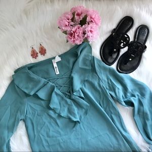 Bell sleeve blouse